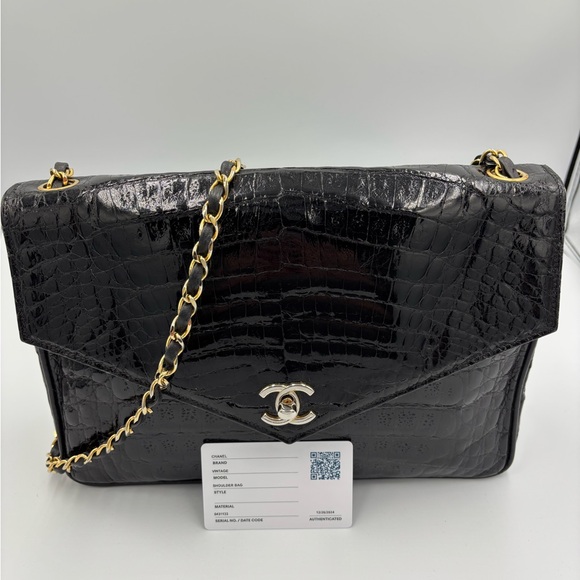 Authentic vintage Chanel Alligator Flap Bag - Picture 15 of 16